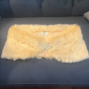 Elegant Cream Faux Fur Shawl